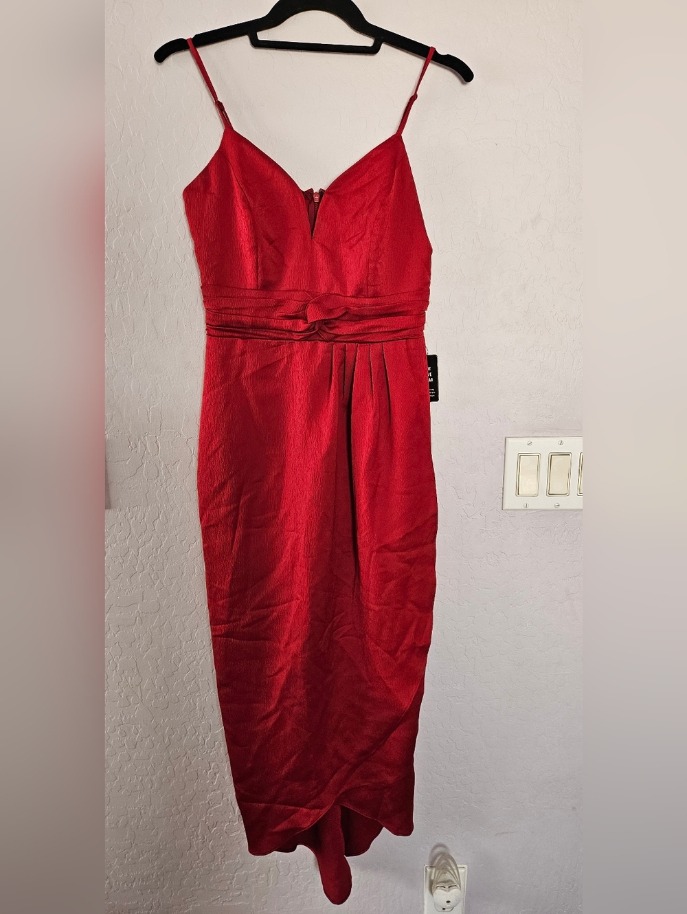 Express Red V-Neck Midi Dress with Pleated Waist Detail